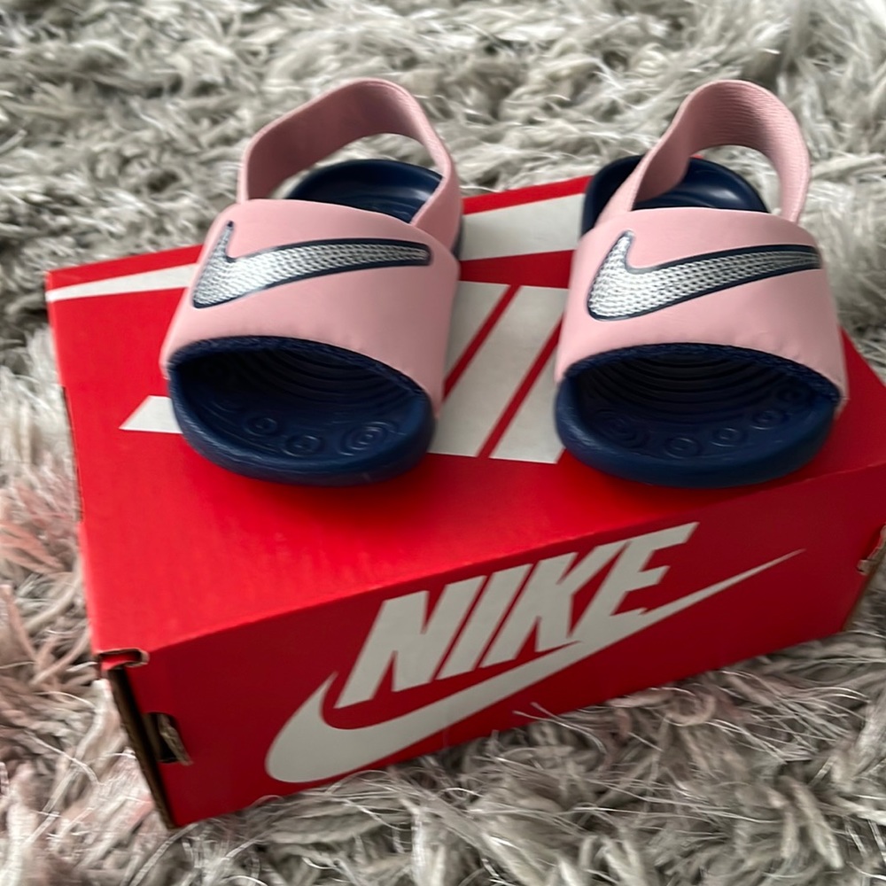 NEW🆕✨Nike baby slide sandals